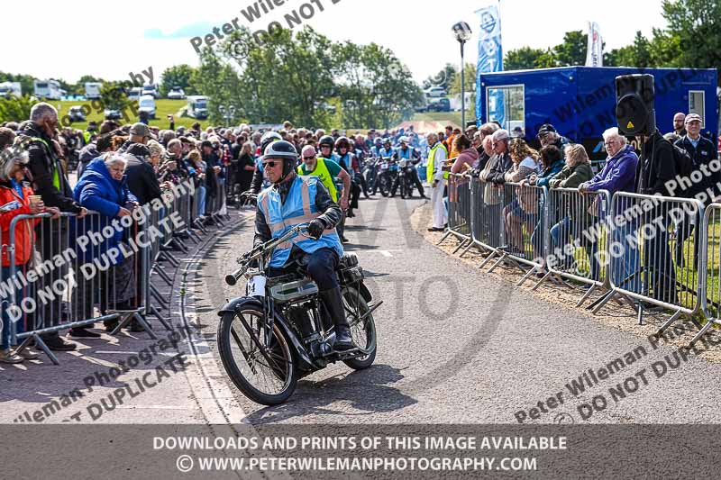 Vintage motorcycle club;eventdigitalimages;no limits trackdays;peter wileman photography;vintage motocycles;vmcc banbury run photographs